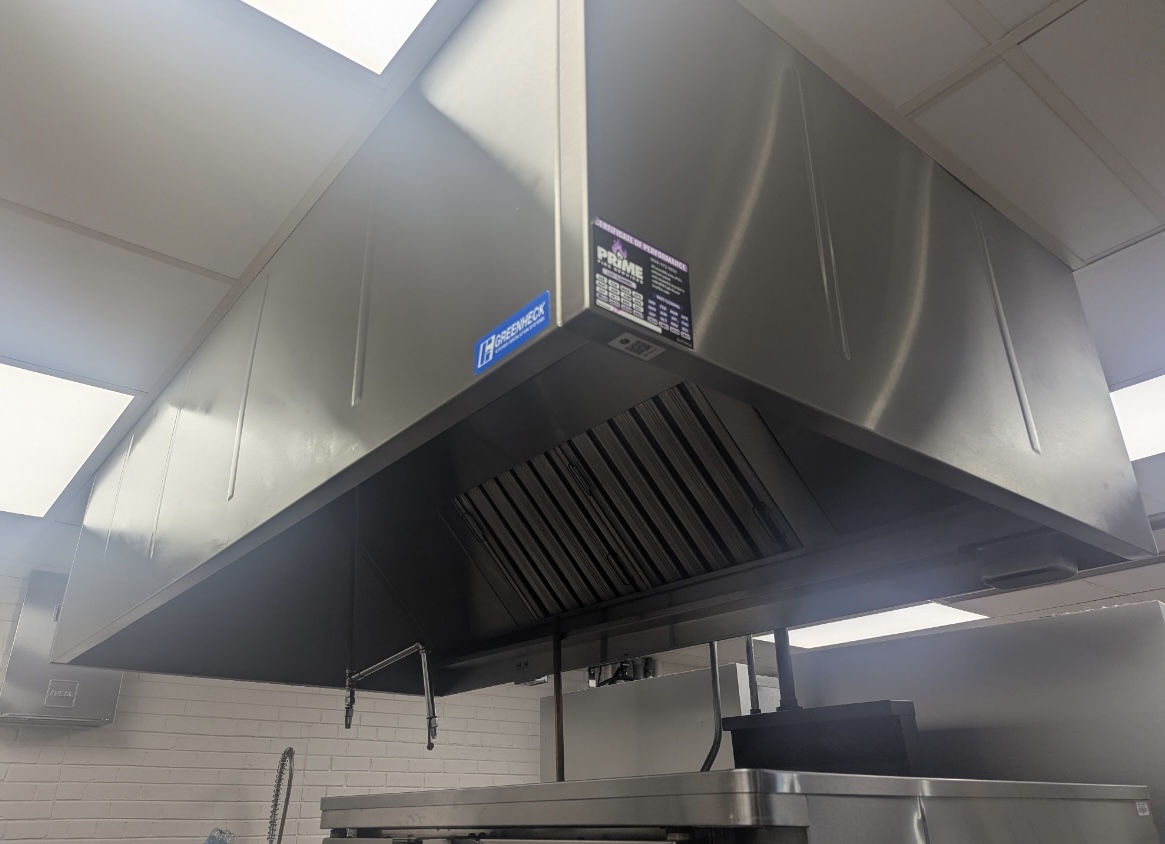 Commercial kitchen hood cleaned to NFPA 96 standards